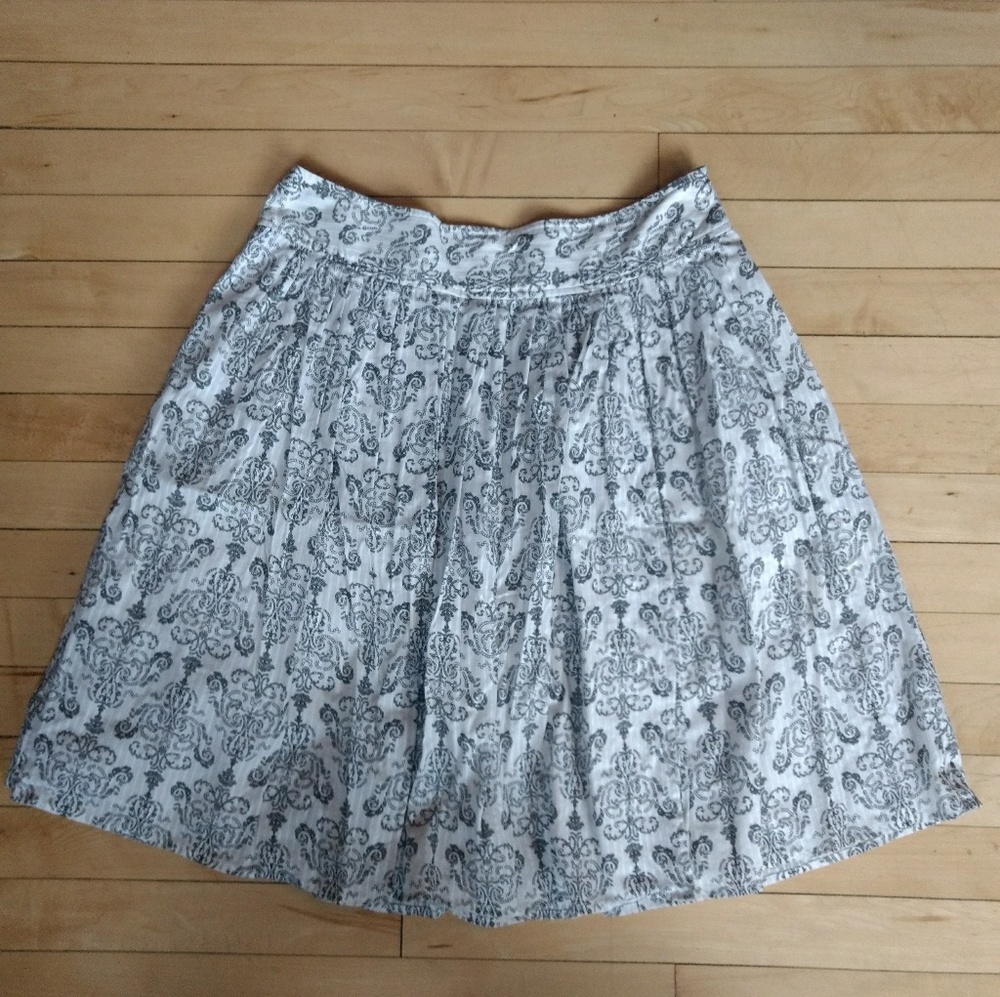 Black and white damask skirt from Ann Taylor LOFT